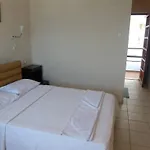 Ξενοδοχείο La *